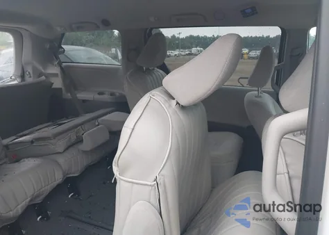 2020 Toyota Sienna L z USA, uszkodzony, nr VIN 5TDZZ3DC4LS069441